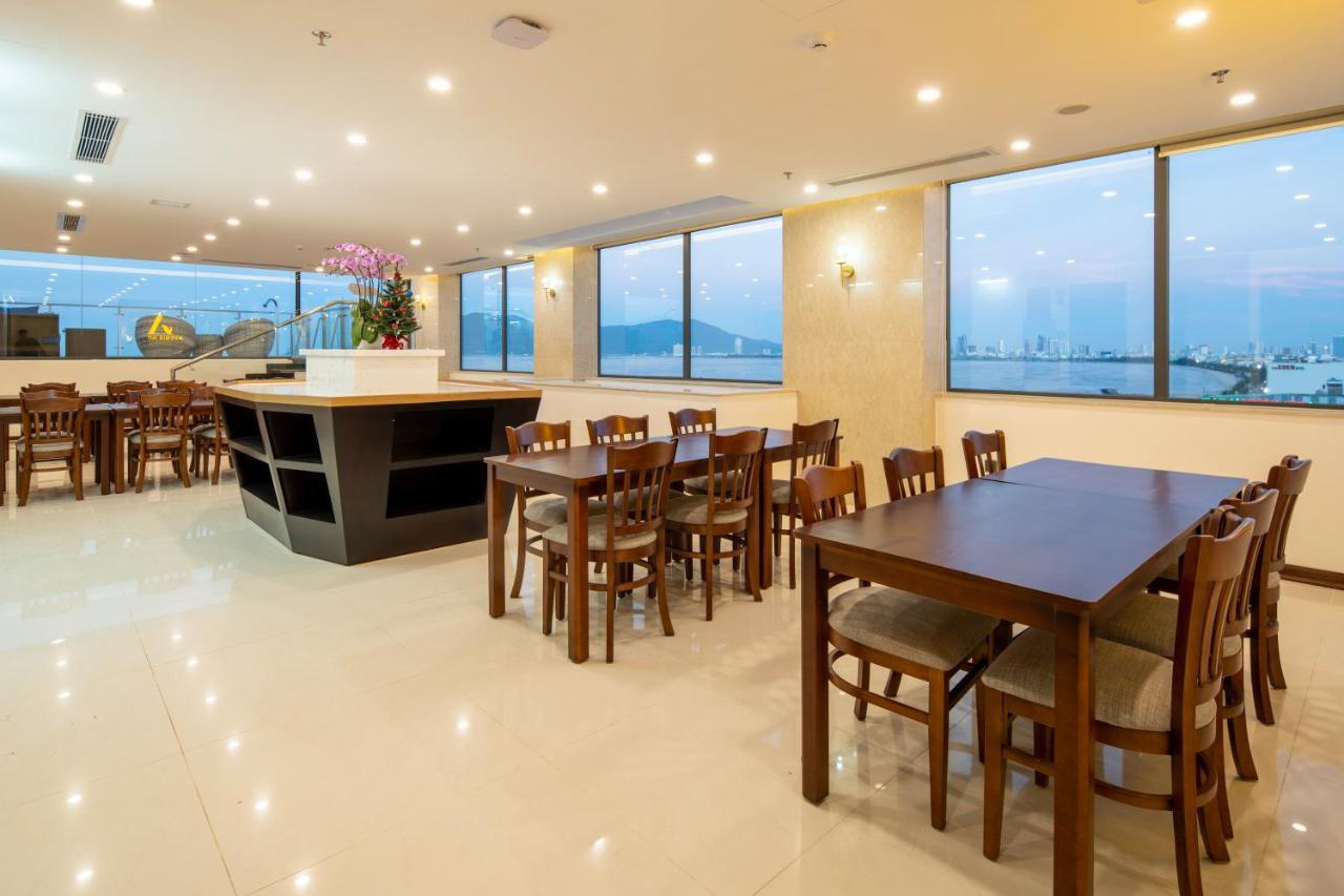 Avenis Hotel Da Nang Bagian luar foto