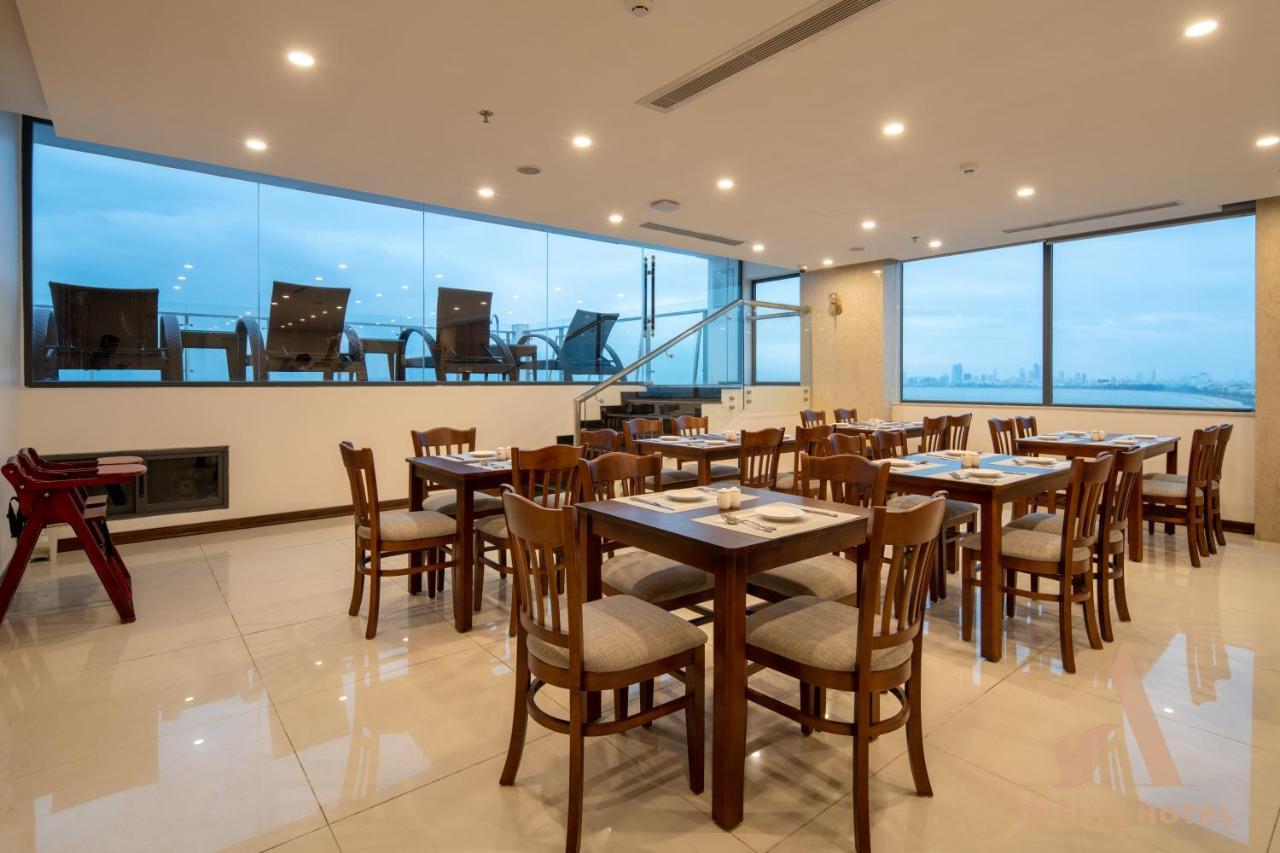 Avenis Hotel Da Nang Bagian luar foto